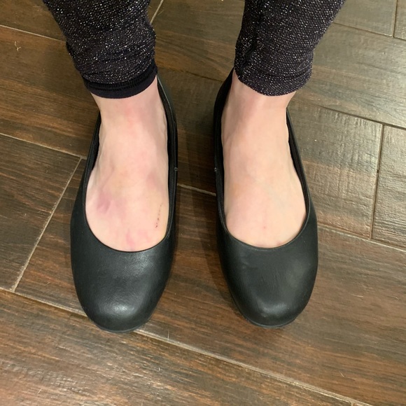 slip resistant flats